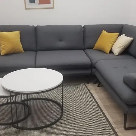 Apartment White *